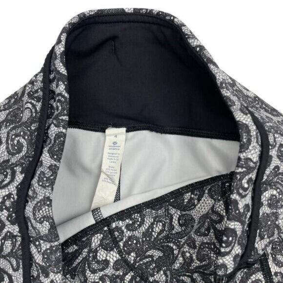 Lululemon Outrun 17" Crop Womens Size 4 Activewear Mini Cinder Lace White Black - Picture 9 of 13